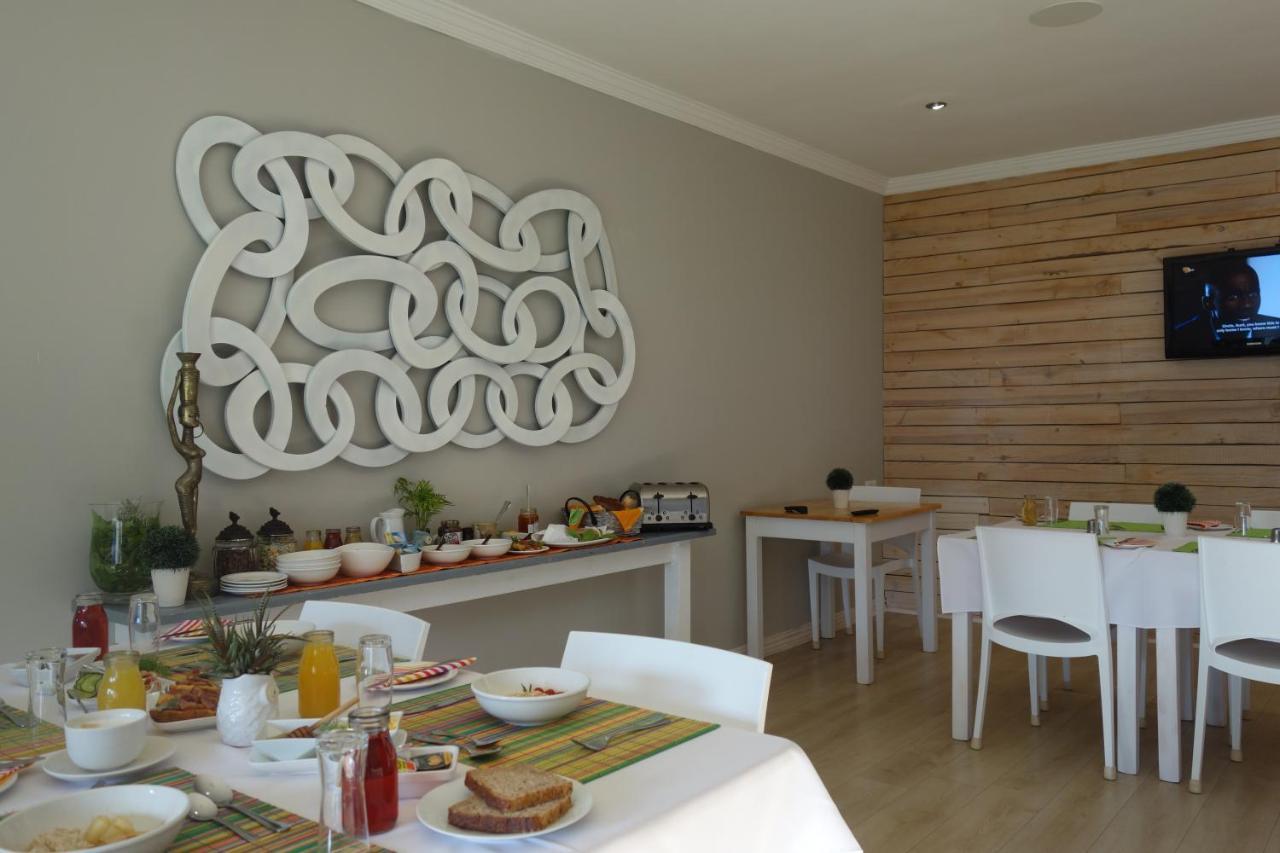 Two Fat Owls Guesthouse จอร์จ ภายนอก รูปภาพ