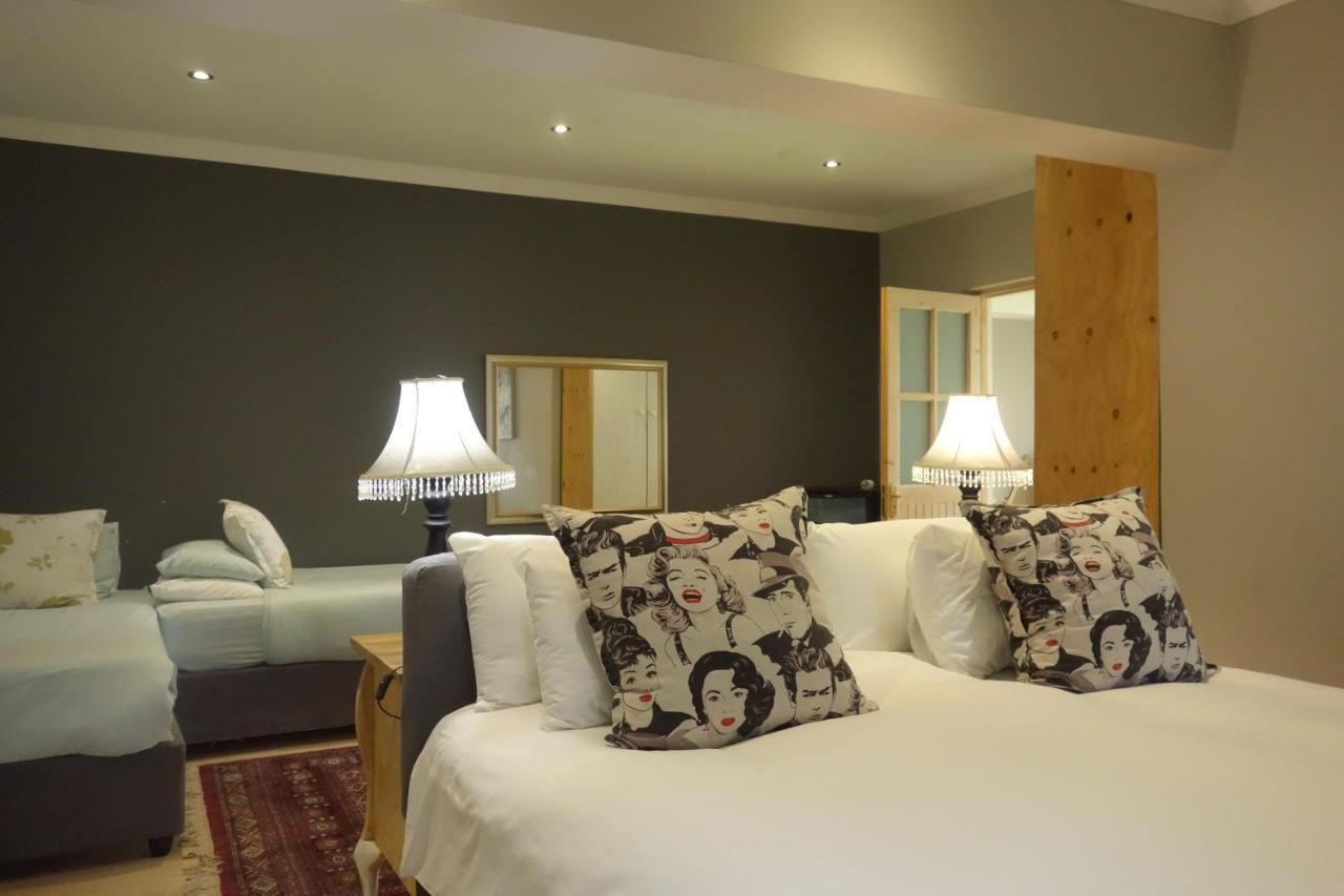 Two Fat Owls Guesthouse จอร์จ ภายนอก รูปภาพ