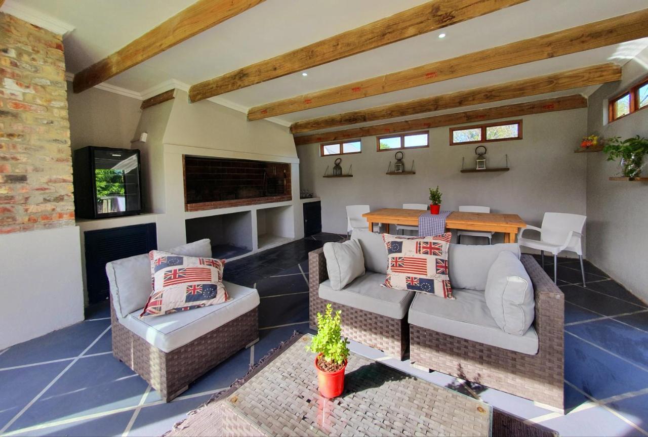 Two Fat Owls Guesthouse จอร์จ ภายนอก รูปภาพ
