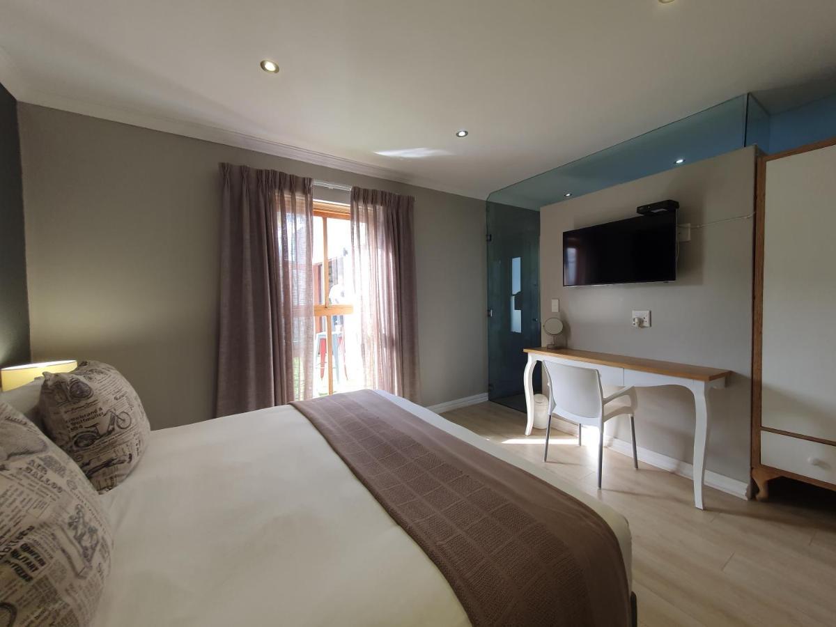 Two Fat Owls Guesthouse จอร์จ ภายนอก รูปภาพ