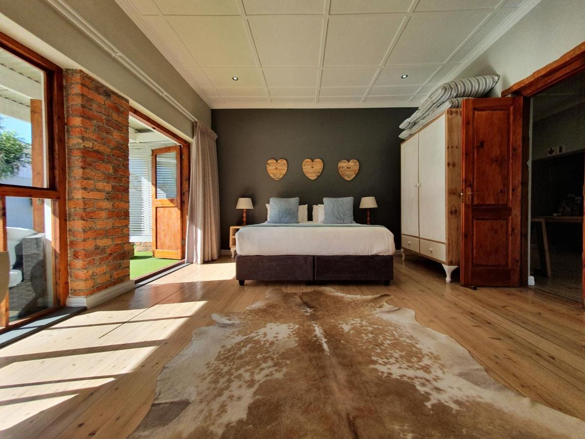 Two Fat Owls Guesthouse จอร์จ ภายนอก รูปภาพ
