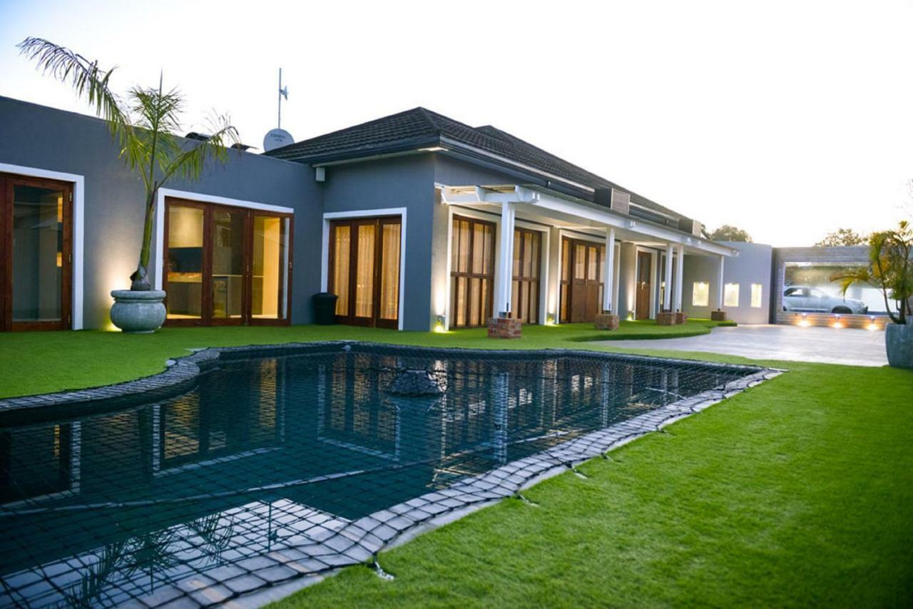 Two Fat Owls Guesthouse จอร์จ ภายนอก รูปภาพ