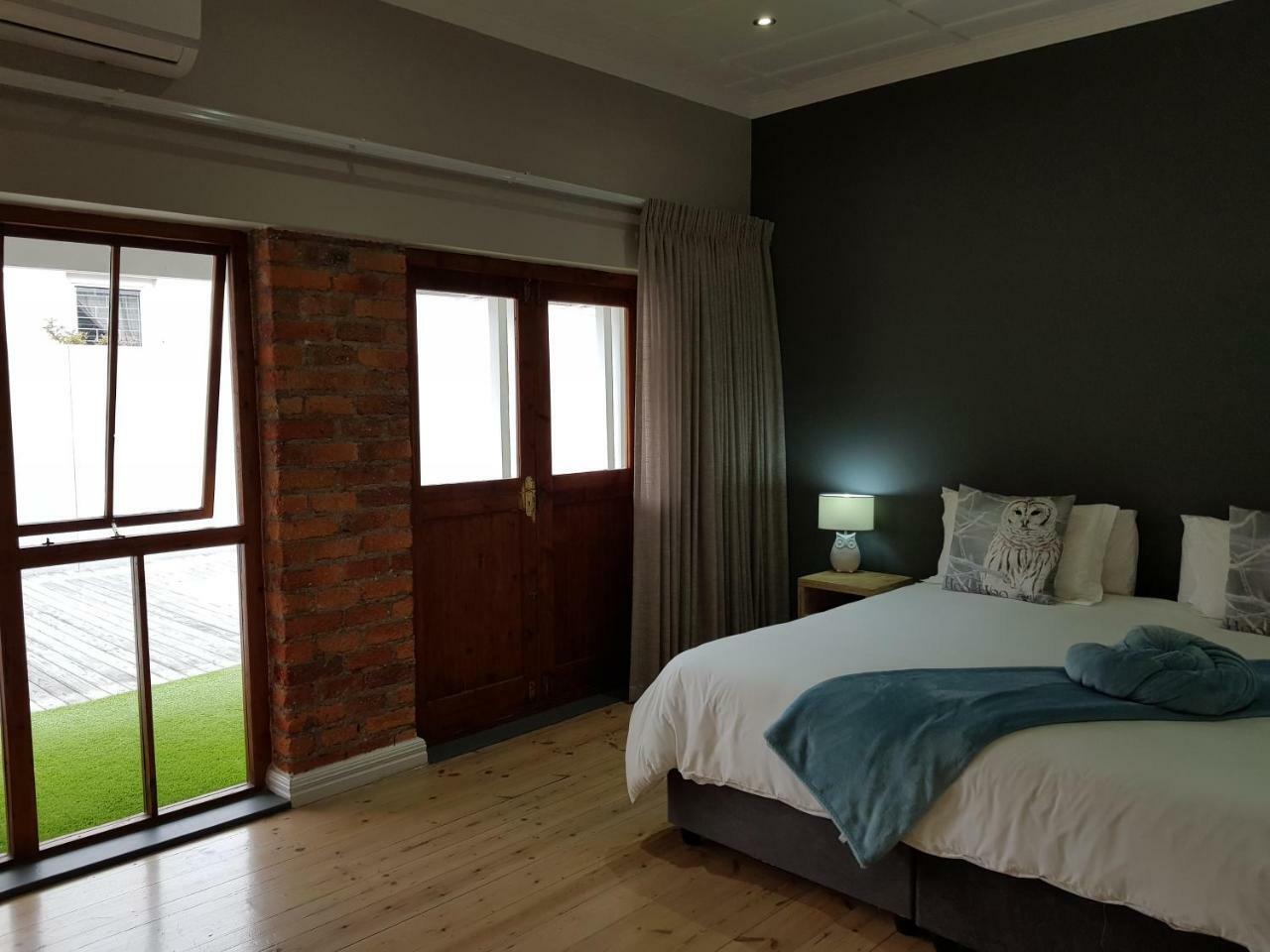 Two Fat Owls Guesthouse จอร์จ ภายนอก รูปภาพ