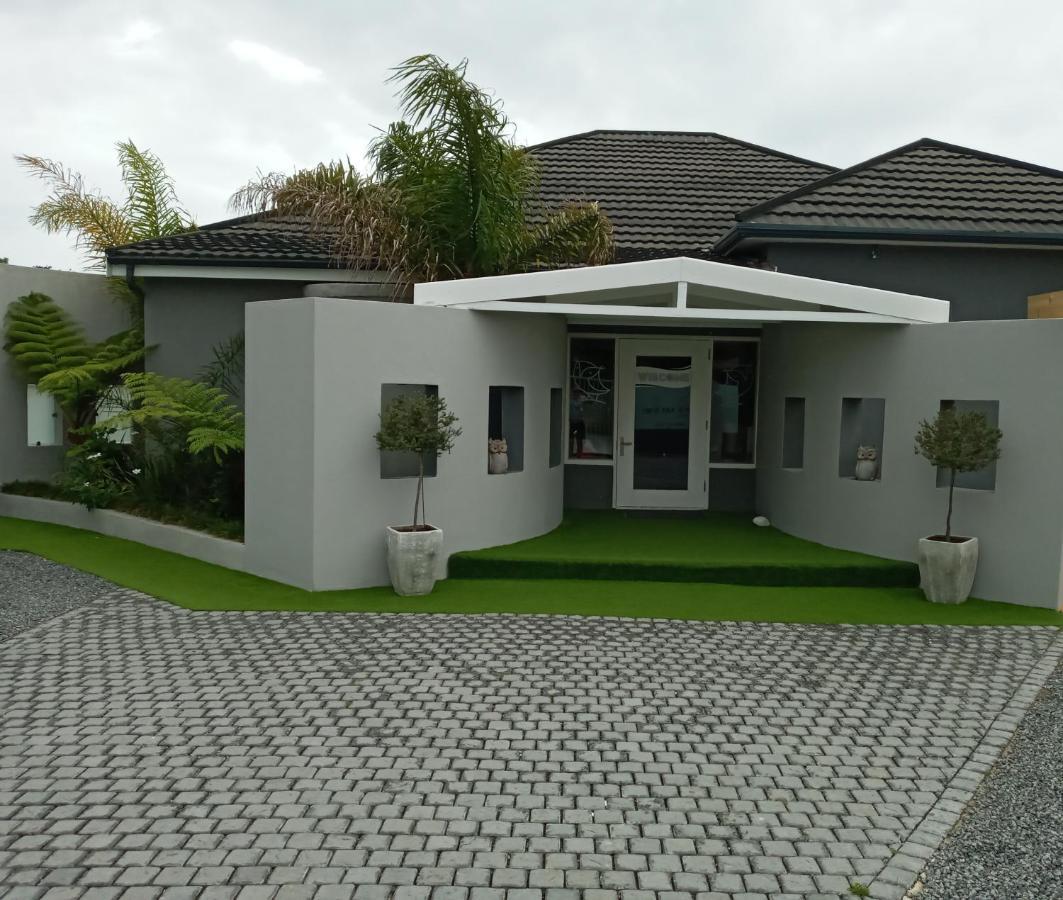 Two Fat Owls Guesthouse จอร์จ ภายนอก รูปภาพ